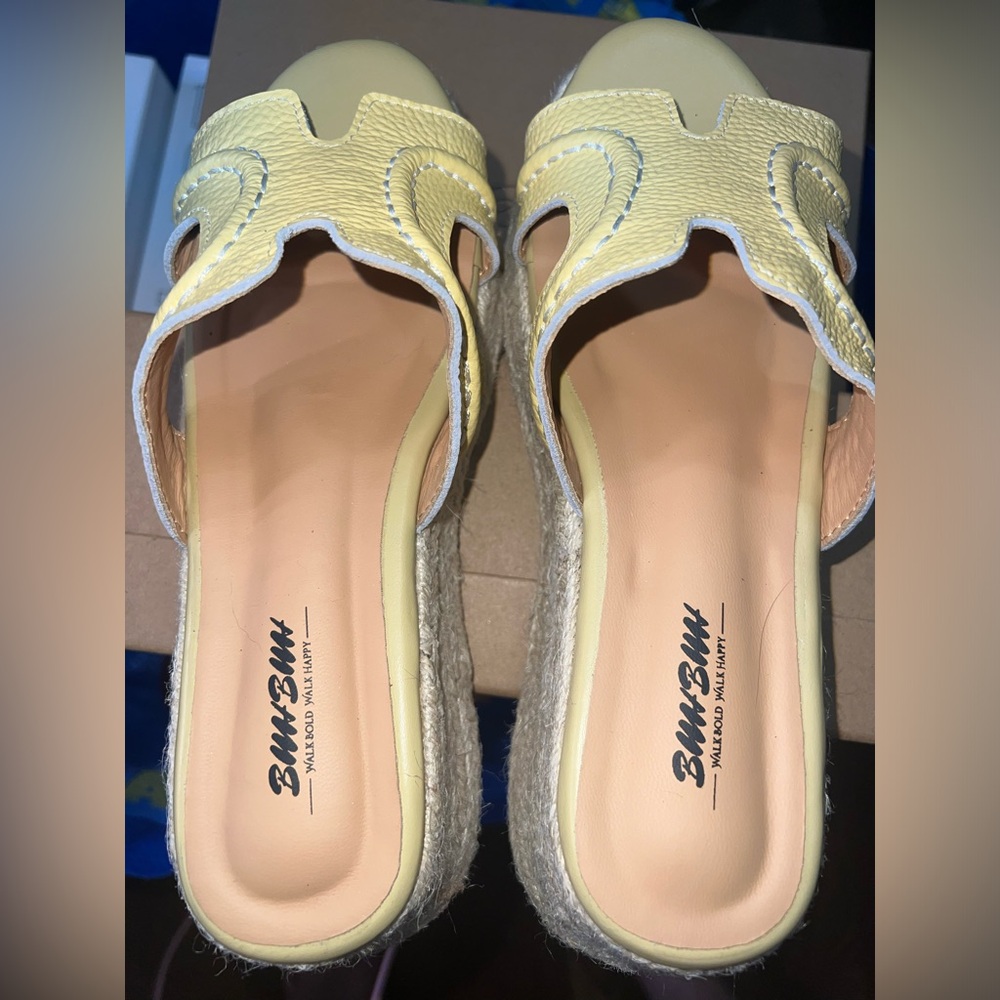 NWOT  Butter Yellow Espadrille Slide Sandals size 6.5 EU 37 No box - Picture 4 of 8